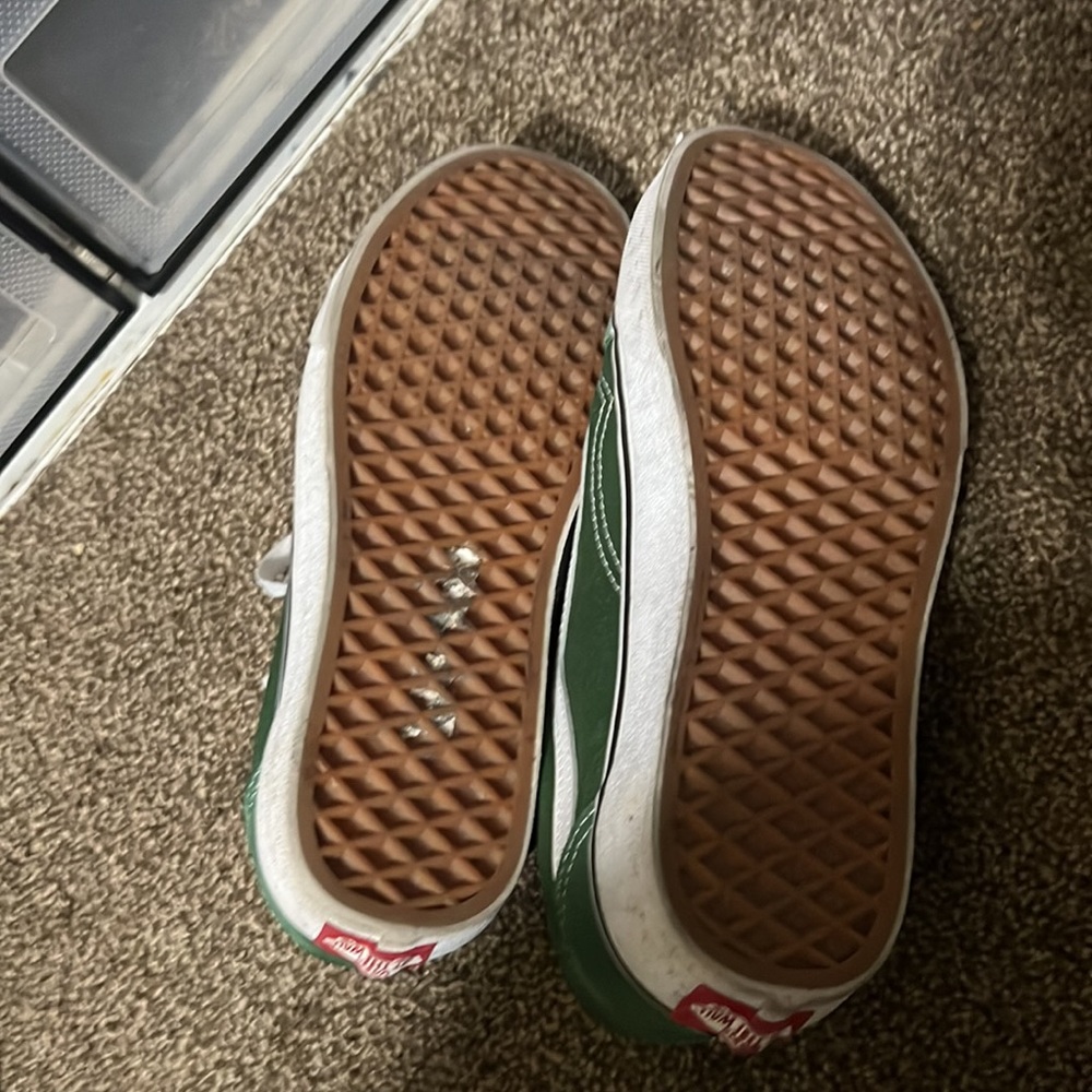 Vans - Picture 4 of 7